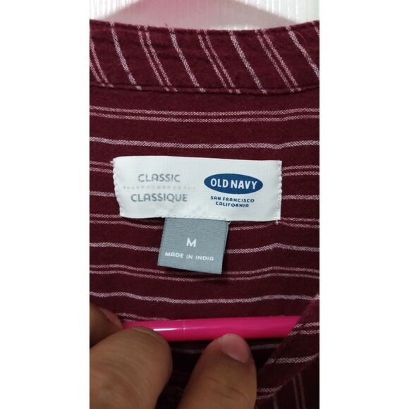 Old‎ Navy Women's Burgundy and White Striped Button Up Sleeve Shirt Size M - Picture 4 of 7